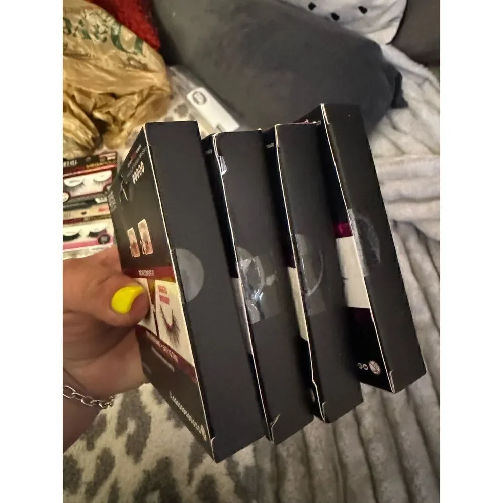 Beauty/makeup magentic eyelash lot- nip/nib ardell  4x bundle./lot